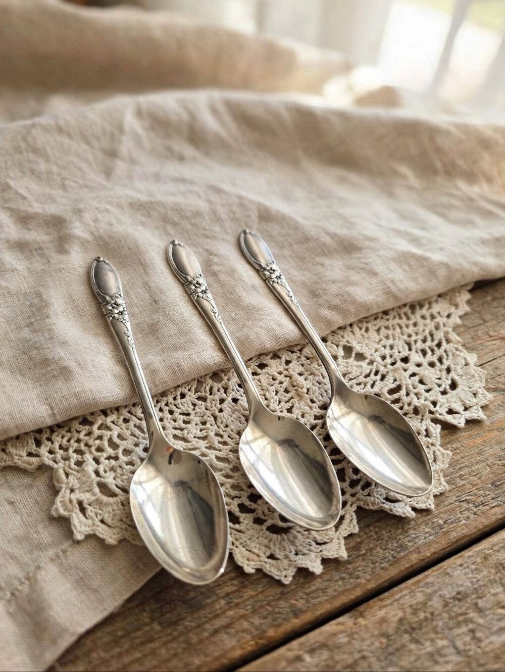 Vintage Oneida Community White Orchid Silverplate Spoons - Set of 3